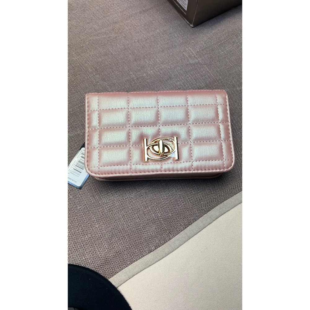Bebe Jacari Crossbody Bag 1SZ Iridescent Mauve‎ Pink Quilted Gold Charm New